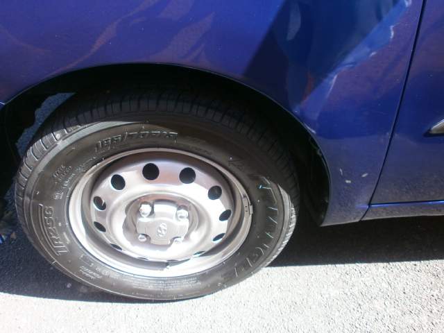 Hyundai I 10 - 6 - Family Cars  on Aster Vender