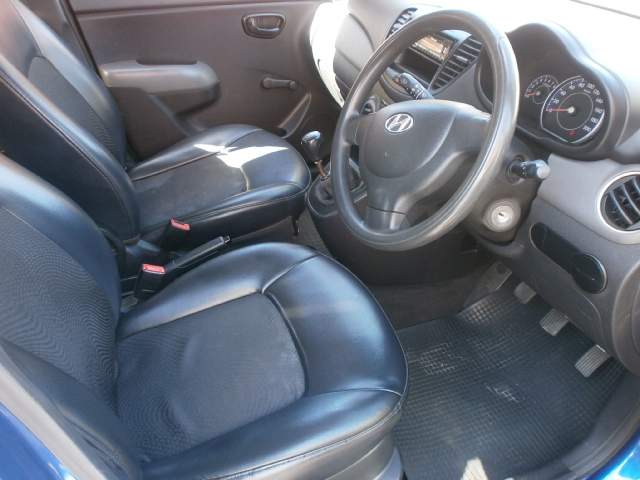 Hyundai I 10 - 1 - Family Cars  on Aster Vender