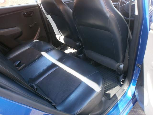 Hyundai I 10 - 2 - Family Cars  on Aster Vender