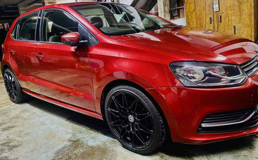 Volkswagen Polo 2015 - 3 - Compact cars  on Aster Vender