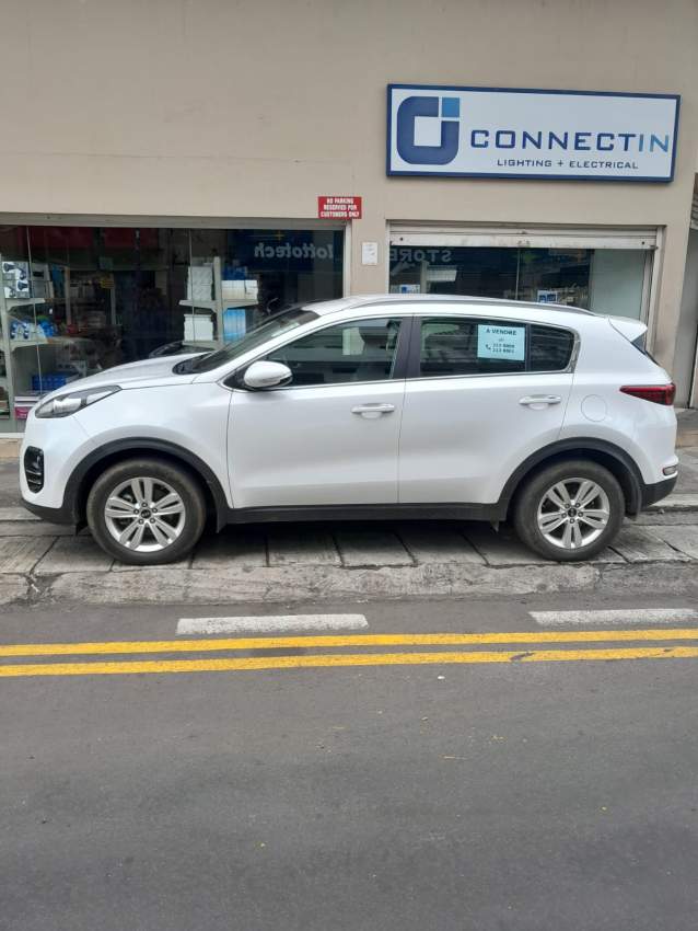 KIA SPORTAGE EX 2WD 1.6 GDI 6AT - 0 - SUV Cars  on Aster Vender