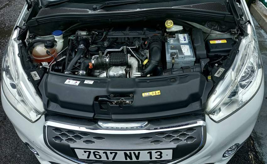 A vende Peugeot 208 ATM HDI  2013, - 2 - Compact cars  on Aster Vender