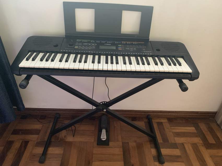 Electronic Piano with pedal and stand