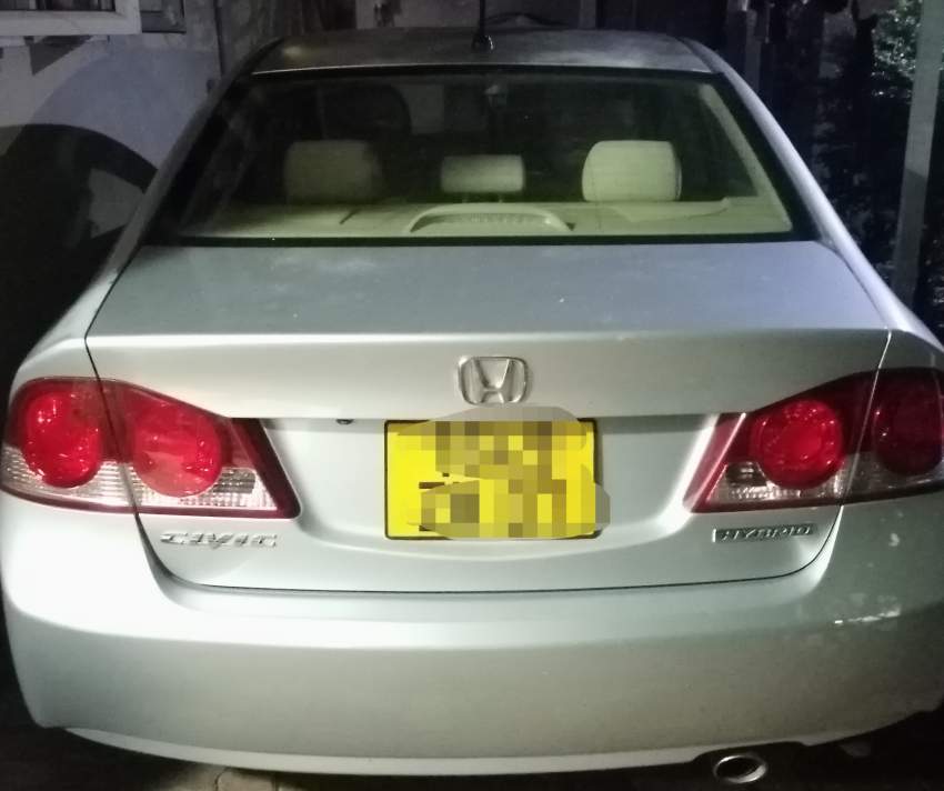 Honda civic hybrid - 1 - Compact cars  on Aster Vender