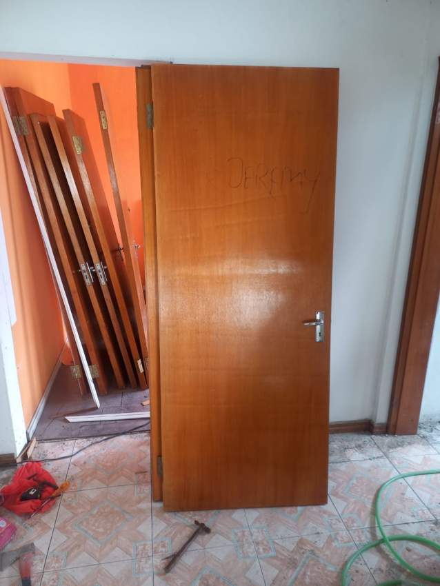Wooden door - 0 - Others  on Aster Vender