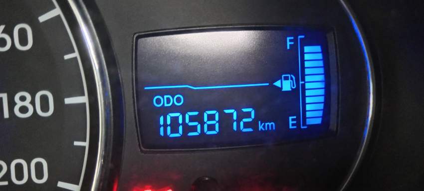 Hyundai i10 2012 - 2 - Family Cars  on Aster Vender