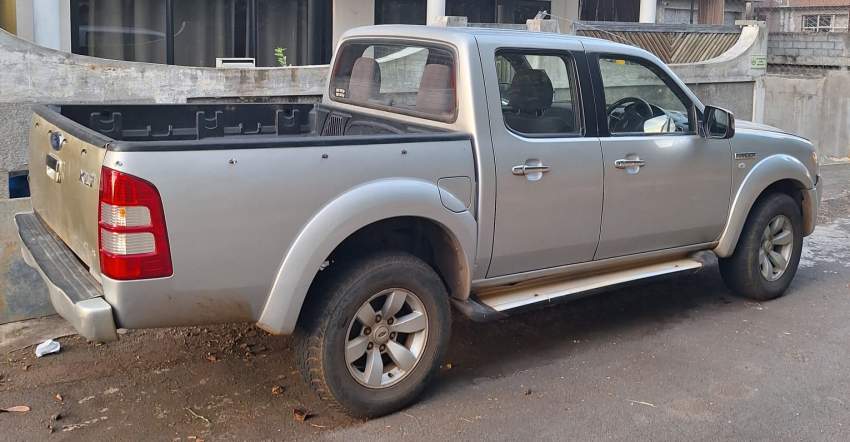 A vendre 4x4 - 1 - Pickup trucks (4x4 & 4x2)  on Aster Vender
