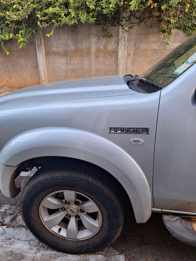 A vendre 4x4 - 2 - Pickup trucks (4x4 & 4x2)  on Aster Vender