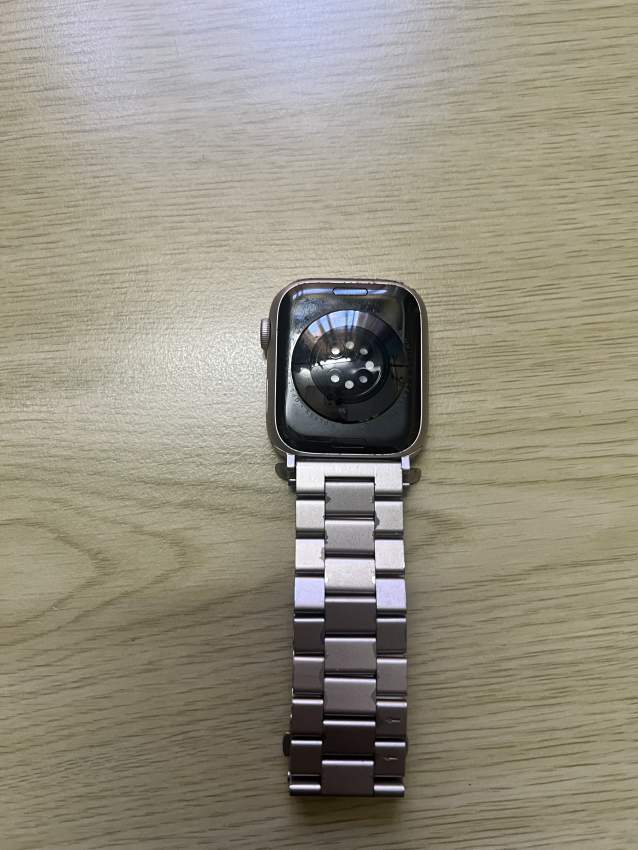 Apple Watch Series 7 - 1 - Smartwatch  on Aster Vender