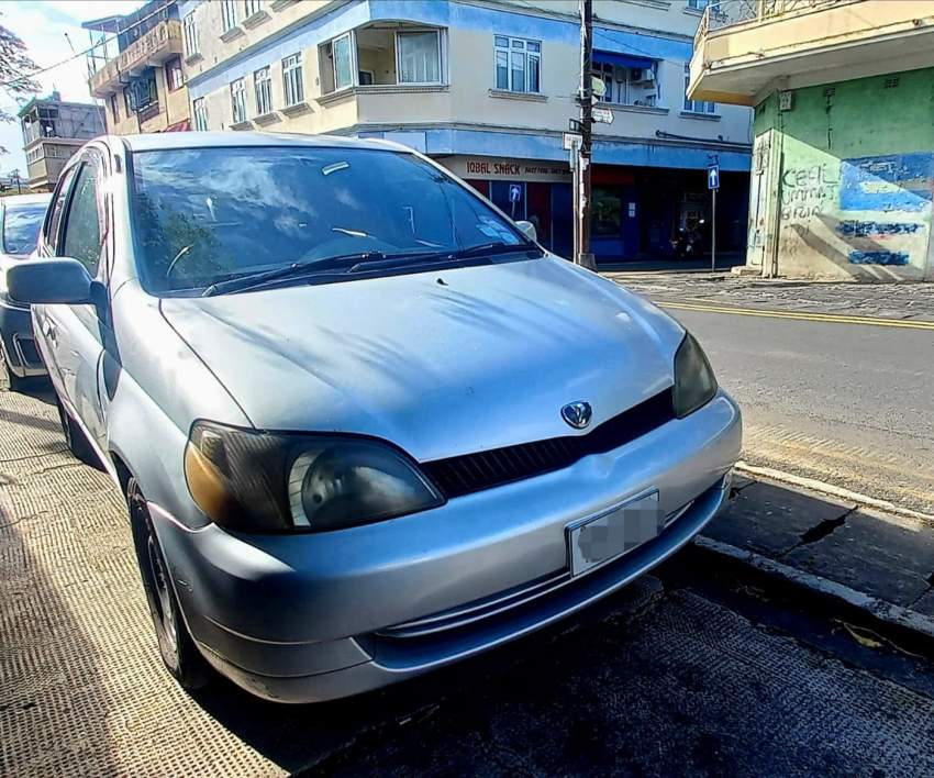Toyota Platz - 2 - Compact cars  on Aster Vender