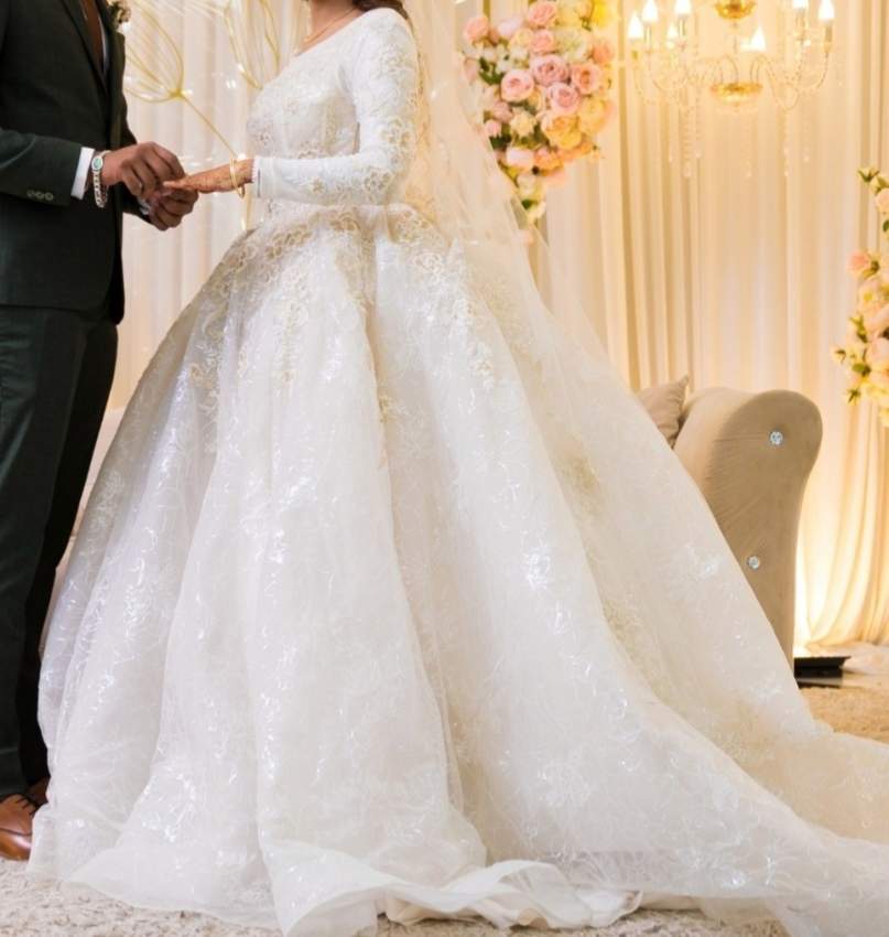 Turkish Gown - 1 - Wedding clothes  on Aster Vender