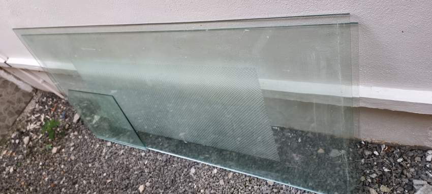 2 big glass panes - 0 - Others  on Aster Vender