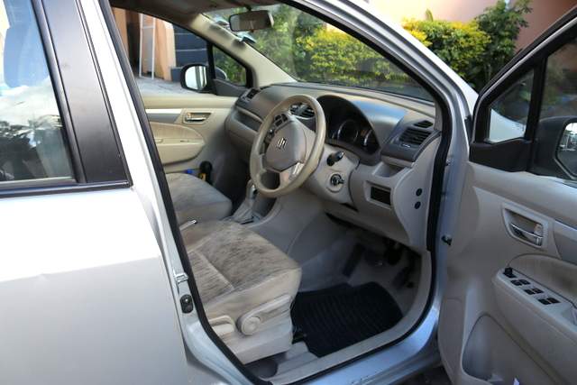 ON SALE  - SUZUKI ERTIGA 2015 - 4 - Family Cars  on Aster Vender