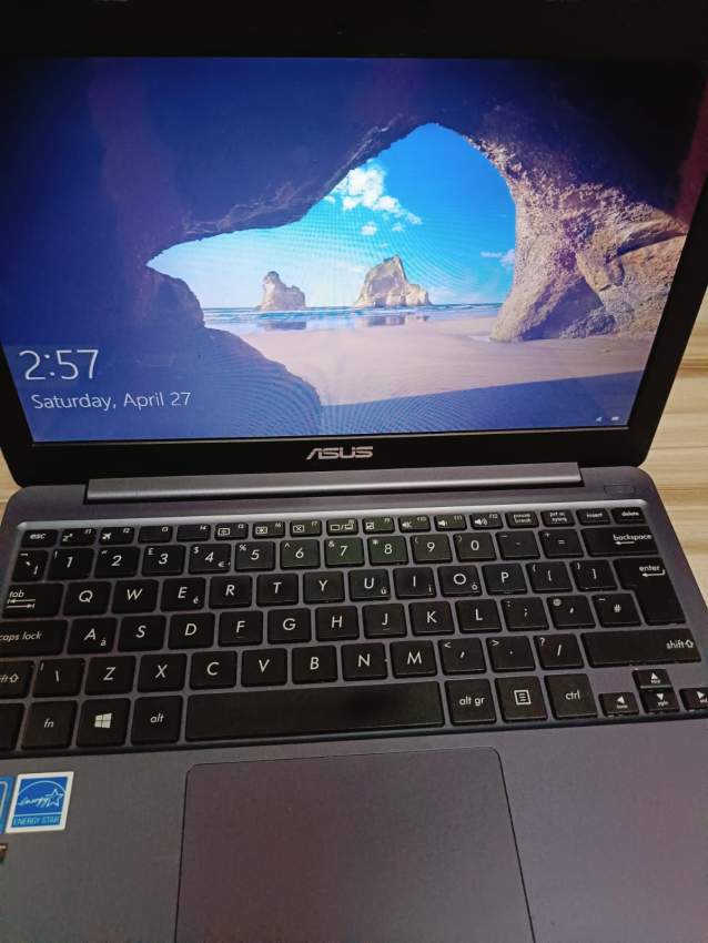 ASUS MODÈLE E203N - 0 - Laptop  on Aster Vender
