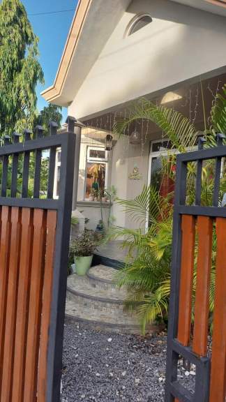 HOUSE - 0 - House  on Aster Vender