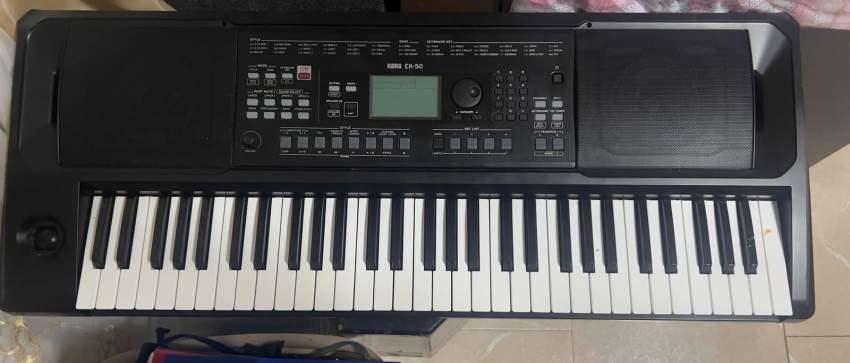 Korg Ek 50 with pedal sustain and stand - 1 - Electronic piano  on Aster Vender