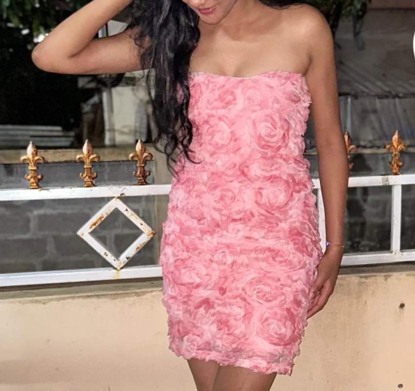 Floral appliques bodycon dress - 0 - Dresses (Women)  on Aster Vender