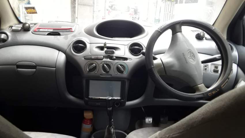 Toyota Platz Year 2001 - 1 - Compact cars  on Aster Vender