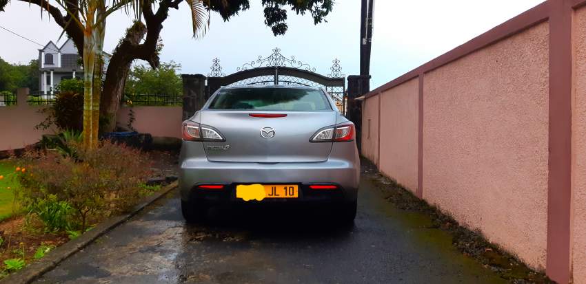 Mazda 3 - 1 - Family Cars  on Aster Vender