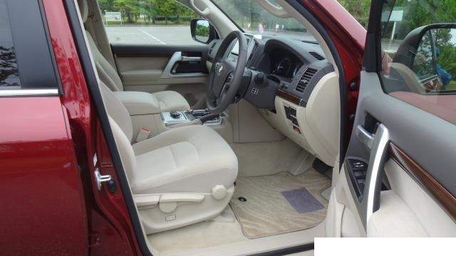 2018 TOYOTA LAND CRUISER  - 4 - SUV Cars  on Aster Vender