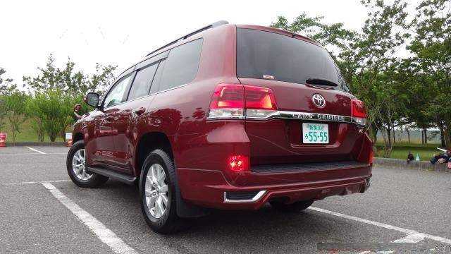 2018 TOYOTA LAND CRUISER  - 3 - SUV Cars  on Aster Vender