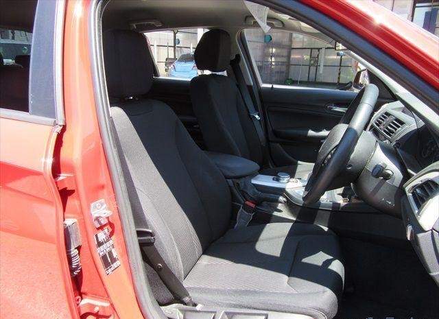 BMW 1 Series  DBA-1R15 (20172) - 5 - Luxury Cars  on Aster Vender