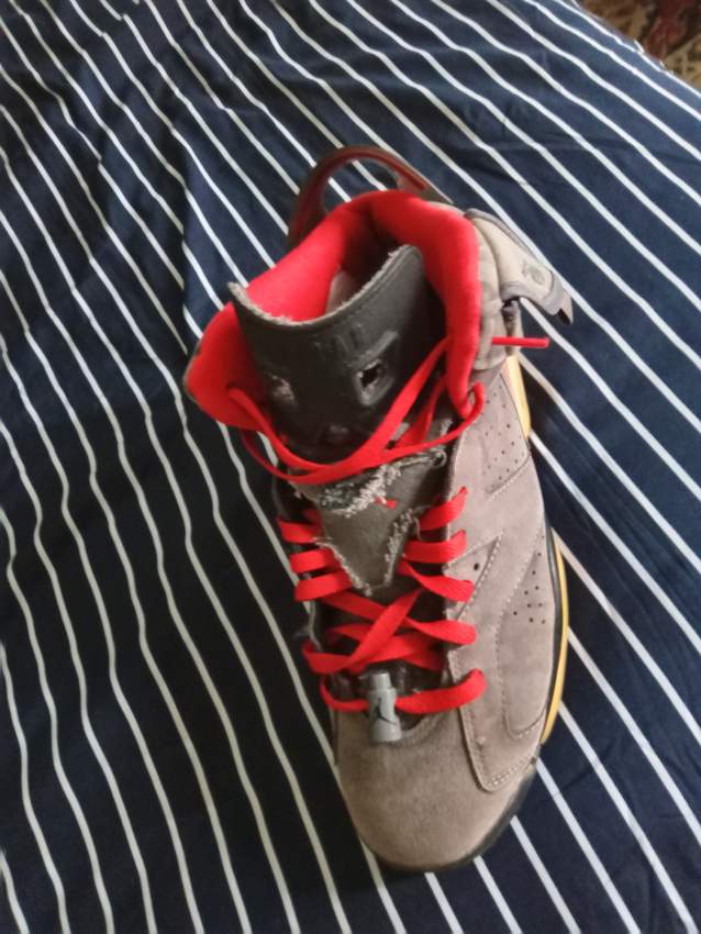 Jordans cactus jack retro 6 Travis scott on Aster Vender