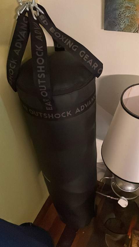 OUTSHOCK FOOT/FIST PUNCHING BAG 32 KG ADULT on Aster Vender