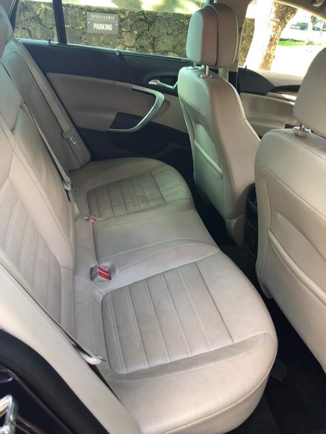 2012 Opel Insignia OPC line - 5 - Family Cars  on Aster Vender