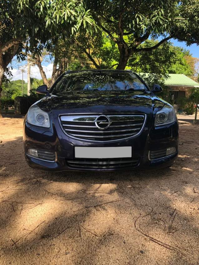 2012 Opel Insignia OPC line on Aster Vender