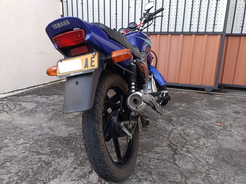 YAMAHA YBR 125 - 2 - Roadsters  on Aster Vender