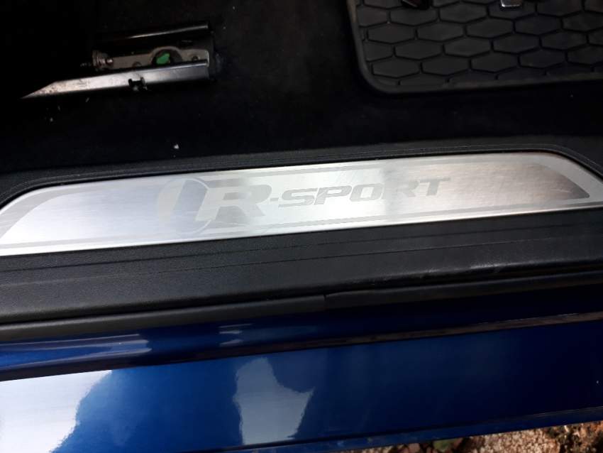 2016 Jaguar XE 25t R-sport - 9 - Sport Cars  on Aster Vender