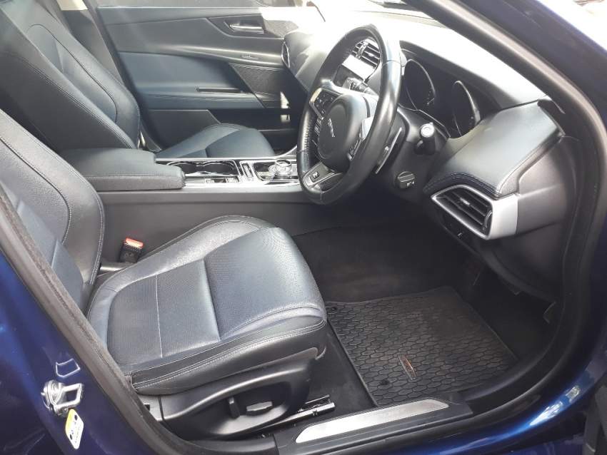 2016 Jaguar XE 25t R-sport - 6 - Sport Cars  on Aster Vender