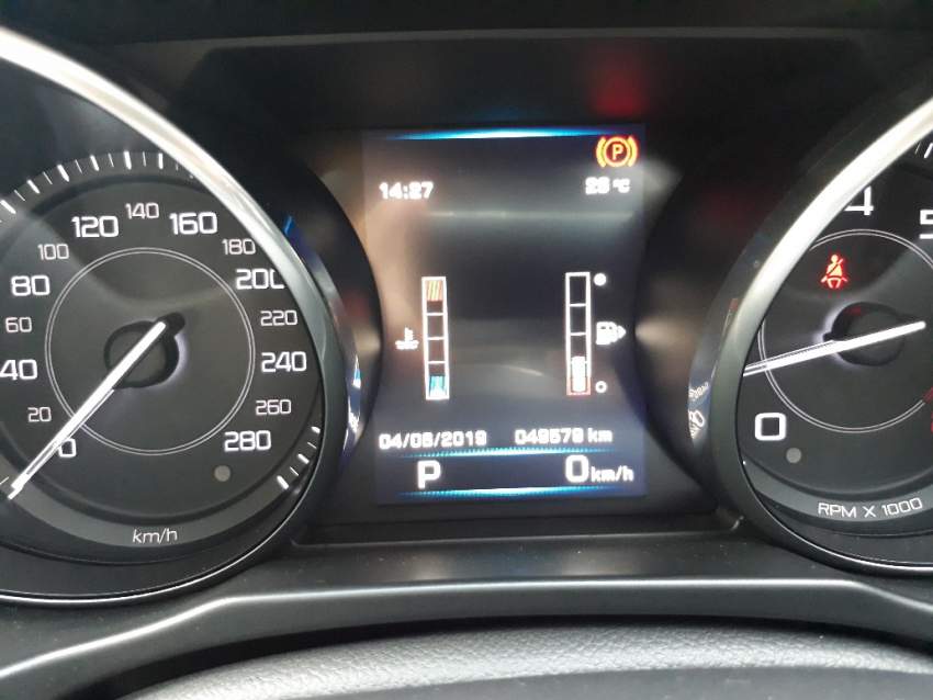 2016 Jaguar XE 25t R-sport - 8 - Sport Cars  on Aster Vender