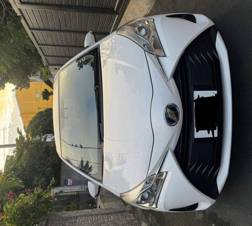 TOYOTA VITZ HYBRID 2018 on Aster Vender