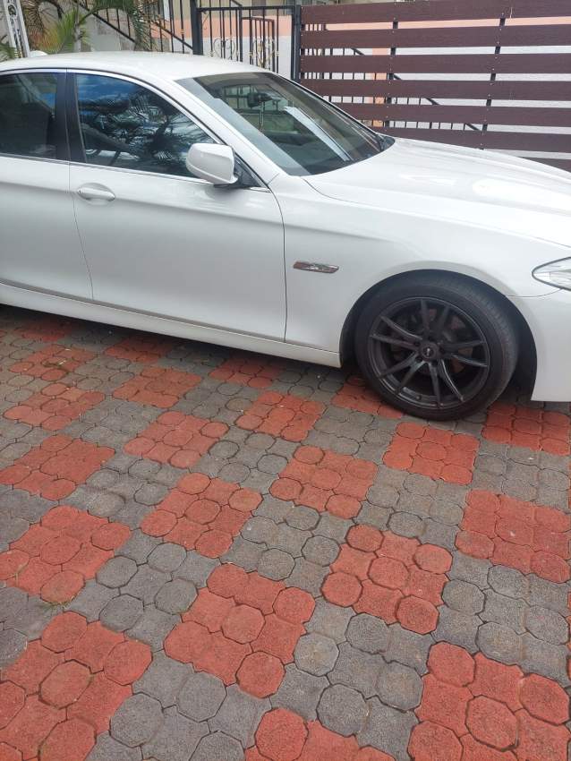 BMW 520 For Sale - 4 - Luxury Cars  on Aster Vender