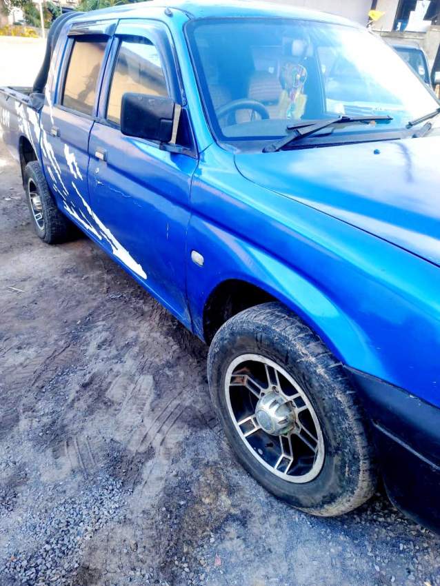Mitsubishi L200 A Vendre - 5 - Pickup trucks (4x4 & 4x2)  on Aster Vender