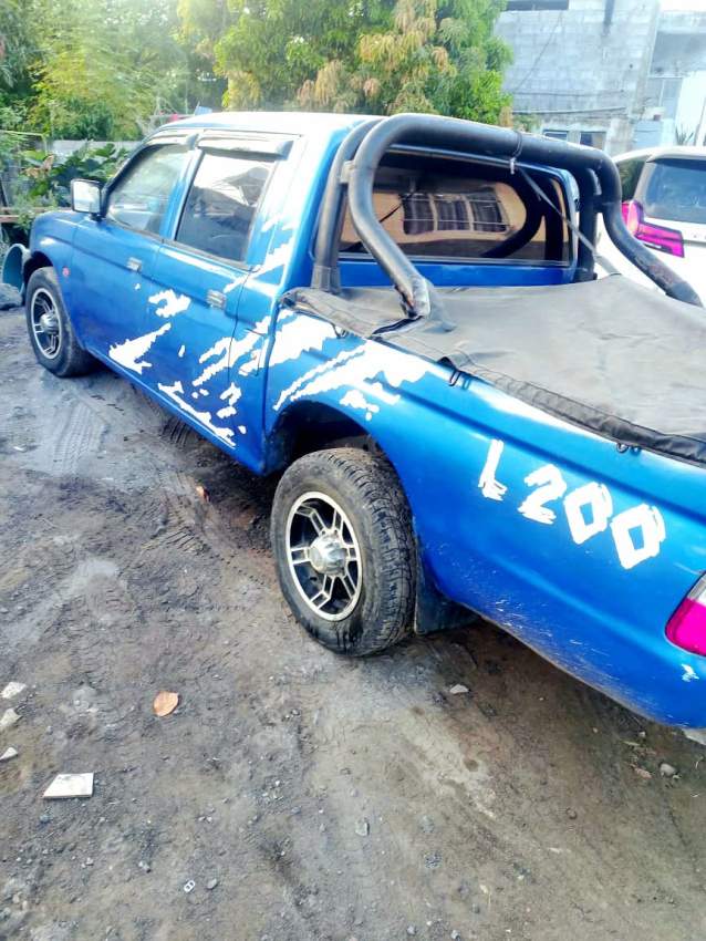 Mitsubishi L200 A Vendre - 3 - Pickup trucks (4x4 & 4x2)  on Aster Vender