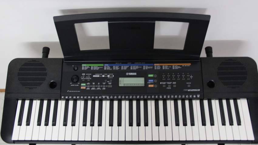 Yamaha PSR-E253 on Aster Vender