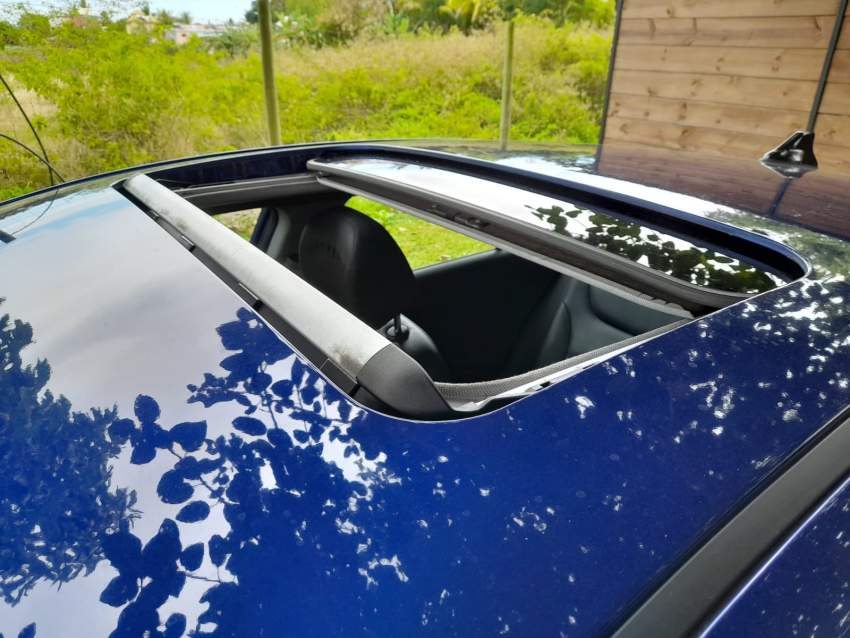 Hyundai Ioniq - 1 - Family Cars  on Aster Vender