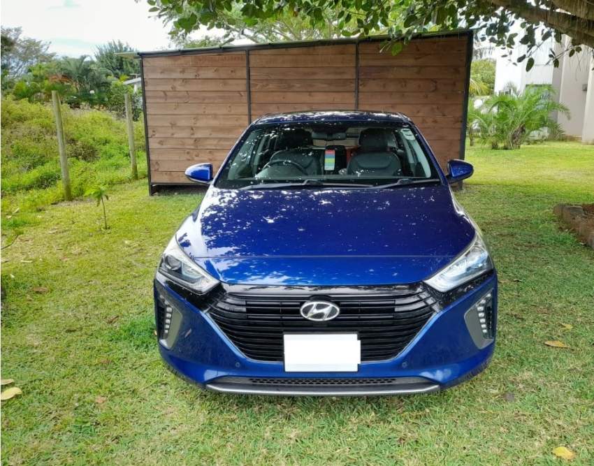Hyundai Ioniq - 2 - Family Cars  on Aster Vender