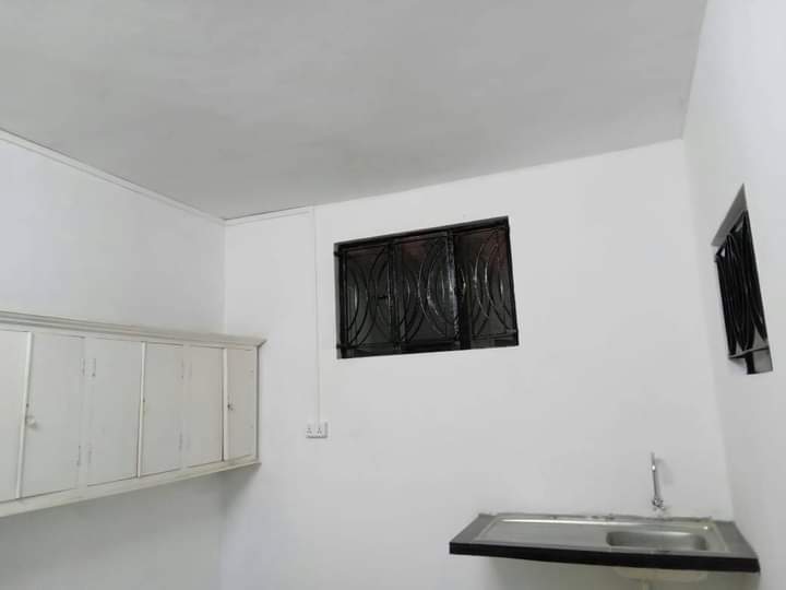 Land with house - 11 - House  on Aster Vender