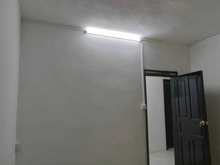 Land with house - 9 - House  on Aster Vender