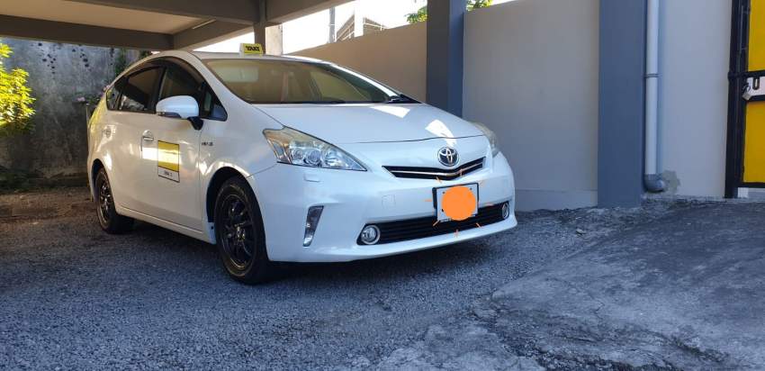 Toyota Prius Alpha - 0 - Sport Cars  on Aster Vender