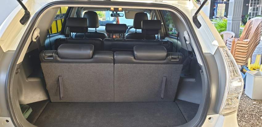 Toyota Prius Alpha - 5 - Sport Cars  on Aster Vender