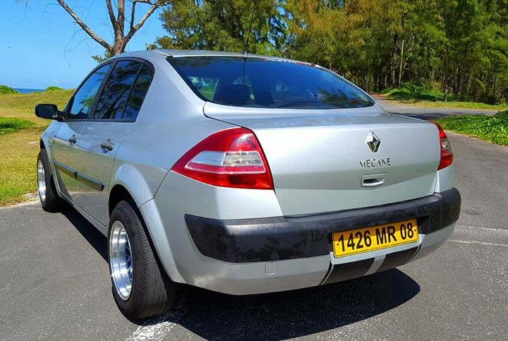 For Sale Renault Megane MR 08 - 1 - Family Cars  on Aster Vender