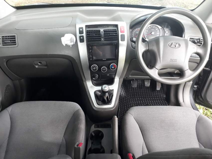 2007 Hyundai Tucson 2.0 - 8 - SUV Cars  on Aster Vender