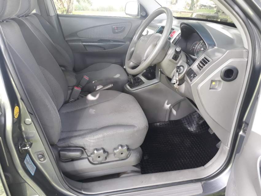 2007 Hyundai Tucson 2.0 - 7 - SUV Cars  on Aster Vender