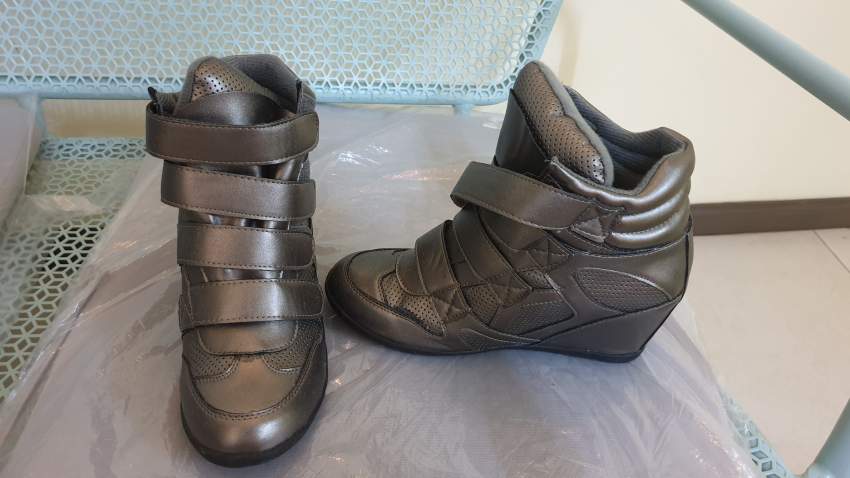 High-top - 0 - Women's shoes (ballet, etc)  on Aster Vender