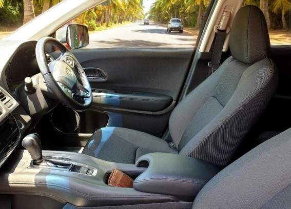 Honda Vezel 2018 (Petrol) - 3 - SUV Cars  on Aster Vender